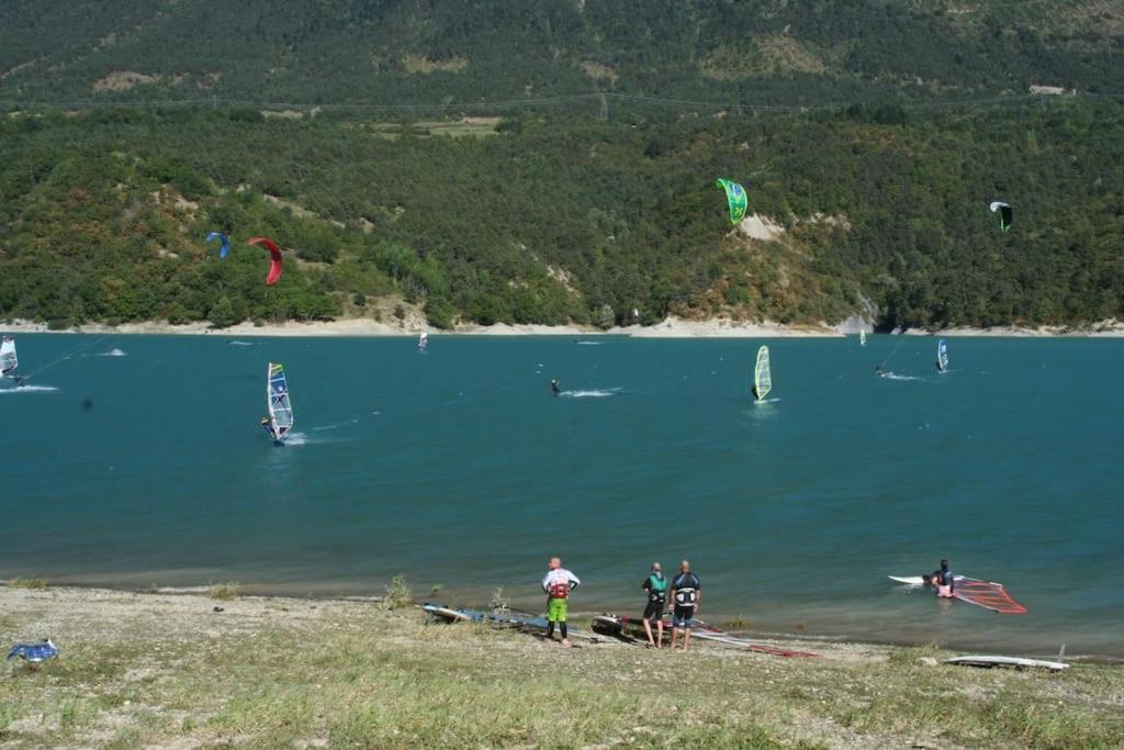 Gite De Charme : La Grange Au Lac Azur Treffort  ภายนอก รูปภาพ