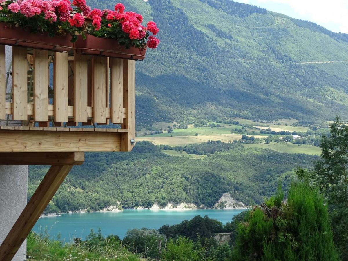 Gite De Charme : La Grange Au Lac Azur Treffort  ภายนอก รูปภาพ