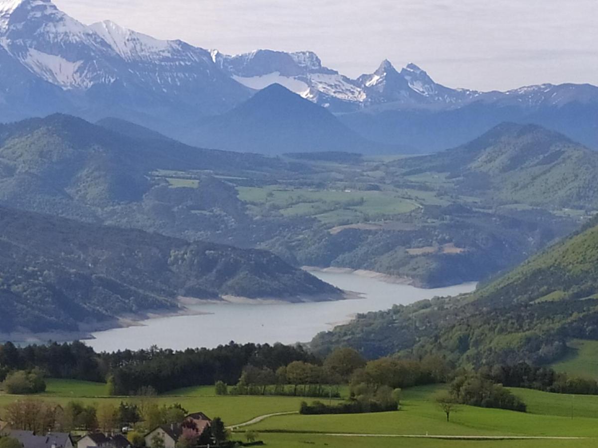 Gite De Charme : La Grange Au Lac Azur Treffort  ภายนอก รูปภาพ